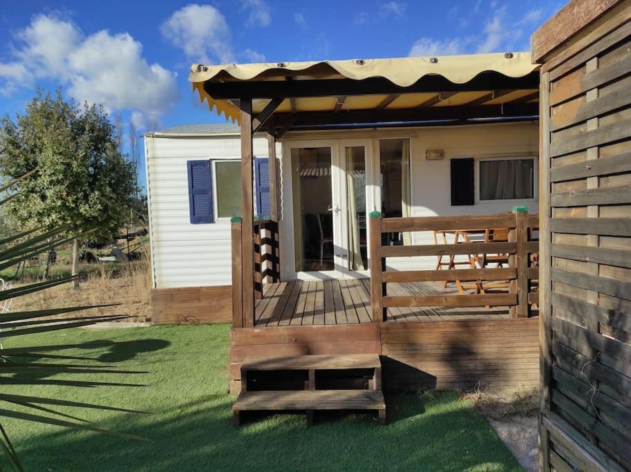 Mobil-Home Dans Un Beau Cadre A 15 Km Des Plages. Lunel  Bagian luar foto